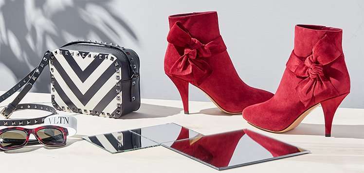 gilt valentino shoes